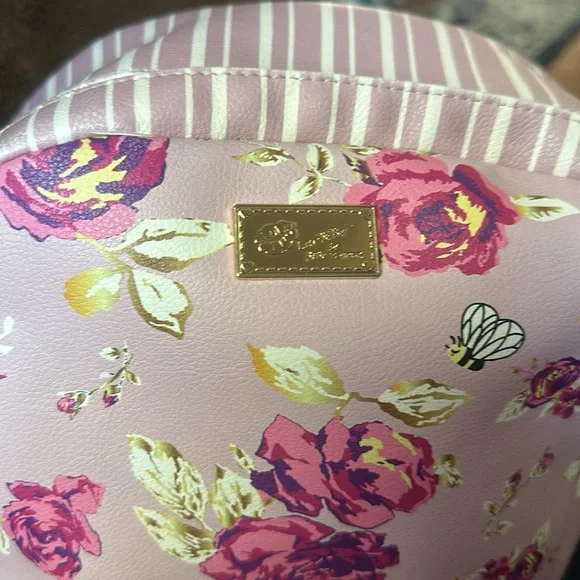 Back pack, Betsey Johnson - Picture 2 of 9